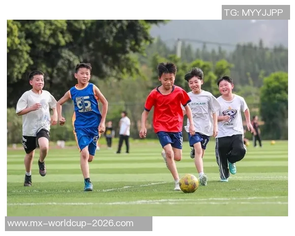 幼儿舞蹈与小小足球的完美结合助力孩子全面发展与快乐成长 幼儿舞蹈与小小足球的完美结合助力孩子全面发展与快乐成长